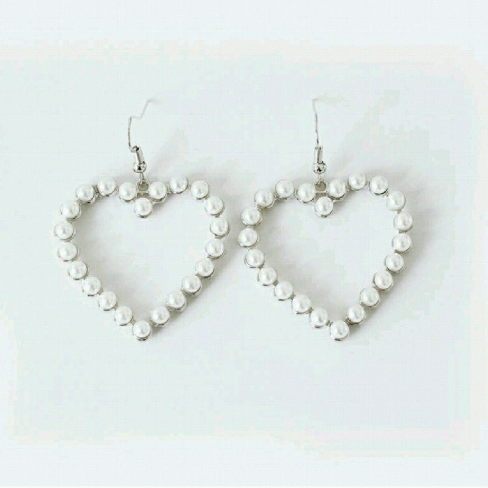 Silver ♥ Pearl Earrings